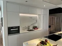 Keuken met kookeiland - afbeelding 6 van  9