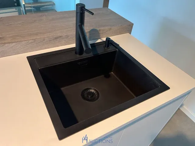 Keuken met kookeiland - afbeelding 9 van  11