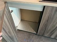 Keuken met kookeiland - afbeelding 12 van  16