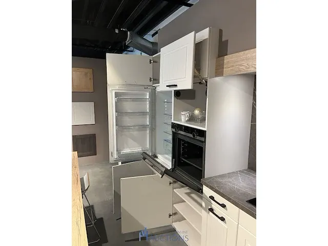 Keuken met zitgedeelte - afbeelding 2 van  28