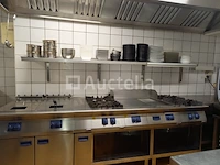 Keukenblok en afzuigkap - afbeelding 1 van  8