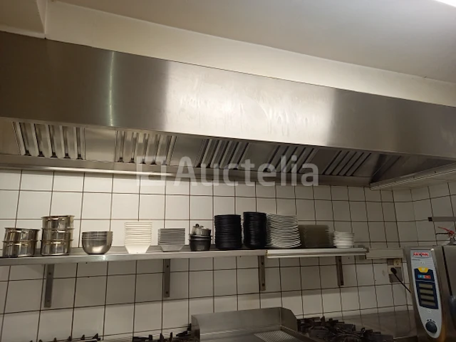 Keukenblok en afzuigkap - afbeelding 6 van  8