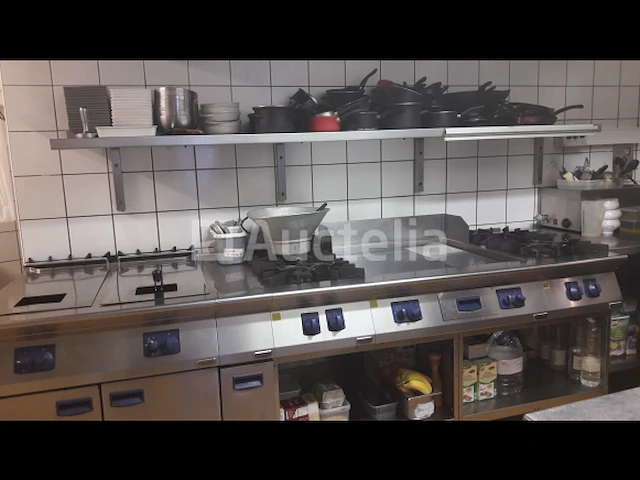 Keukenblok en afzuigkap - afbeelding 8 van  8