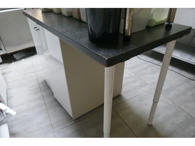 Keukeninrichting formica kasten - afbeelding 4 van  5