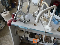 Keukenkranen en -kranen, tentoongesteld - afbeelding 5 van  9