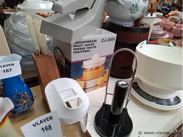Keukenmateriaal - afbeelding 2 van  3