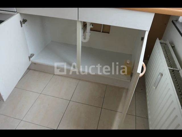 Keukenmeubels en apparaten - afbeelding 2 van  17