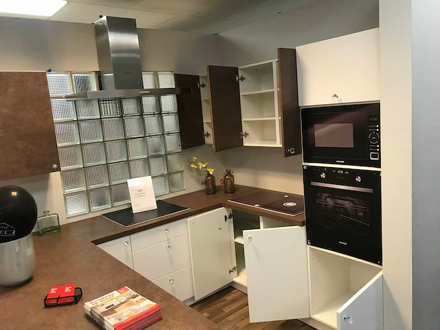 Keukenopstelling expo 17 in bouwpakket - afbeelding 16 van  44