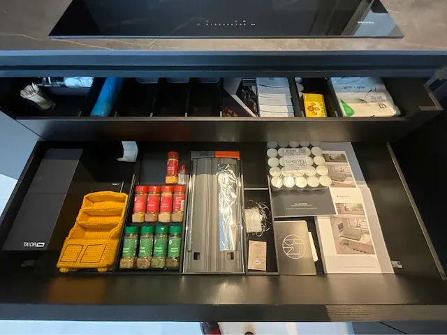 Keukenopstelling, toonzaalkeuken - afbeelding 4 van  15