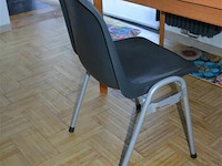 Keukentafel met stoel - afbeelding 3 van  3