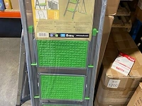 Keukentrap met hoge beugel 3 tr max 150 kg alu - afbeelding 1 van  3
