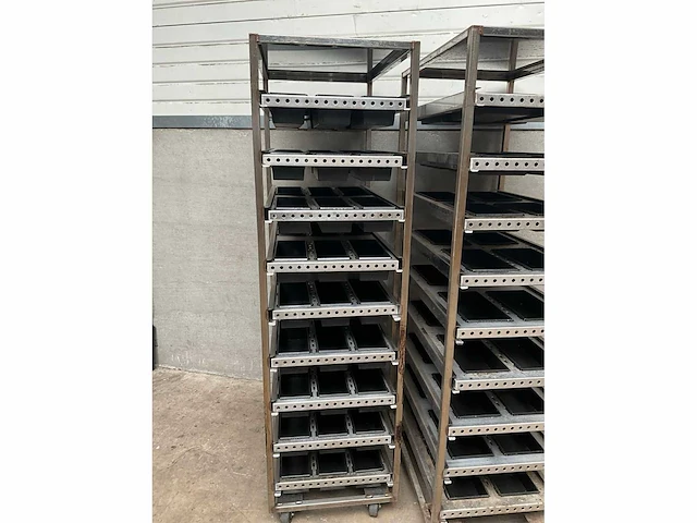 Keybake - regaalwagen inclusief bakvormen (2x) - afbeelding 2 van  5