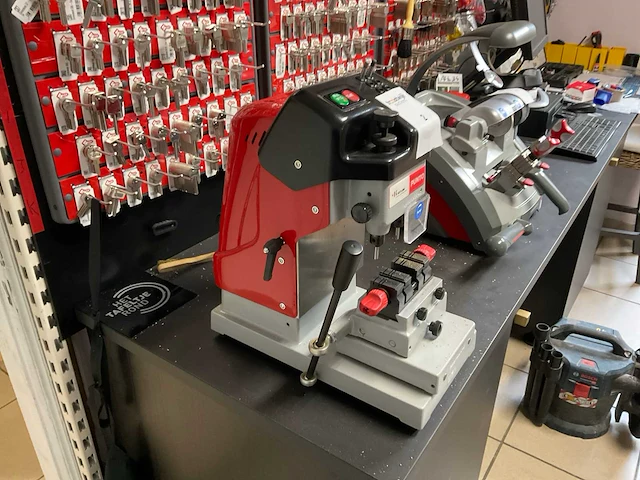 Keyline punto sleutelsnijmachine - afbeelding 3 van  5