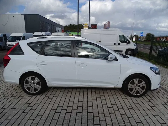 Kia - cee'd - - afbeelding 15 van  17