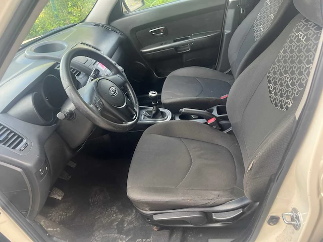 Kia - soul - personenauto - 2009 - afbeelding 15 van  18