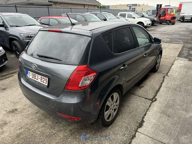 Kia ceed - 2011 - afbeelding 8 van  13