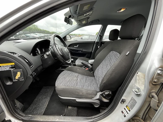 Kia ceed, 2009 - afbeelding 8 van  29