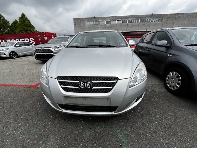 Kia ceed, 2009 - afbeelding 12 van  29