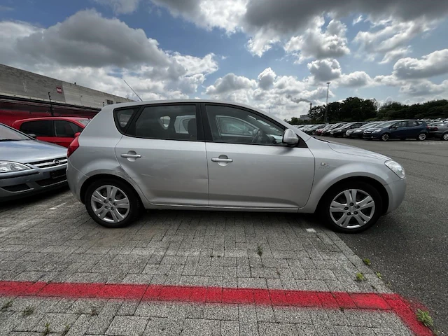 Kia ceed, 2009 - afbeelding 24 van  29