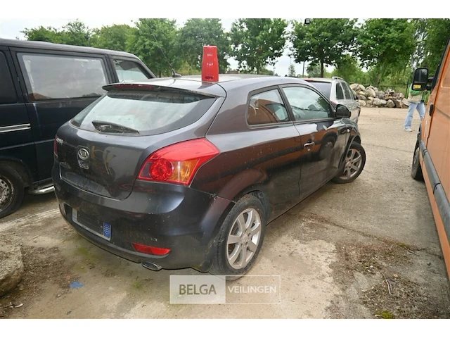 Kia ceed - afbeelding 4 van  8