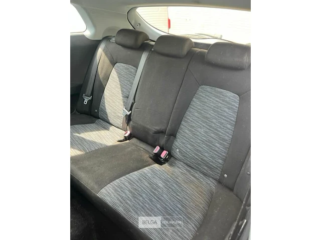 Kia ceed - afbeelding 8 van  11