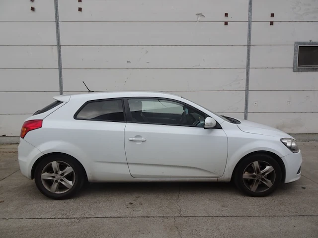 Kia ceed - afbeelding 11 van  11