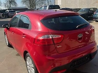 Kia new rio - afbeelding 8 van  11