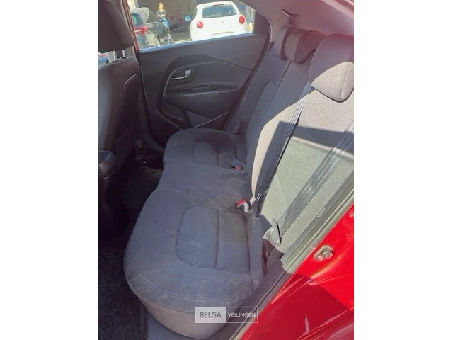 Kia new rio - afbeelding 10 van  11