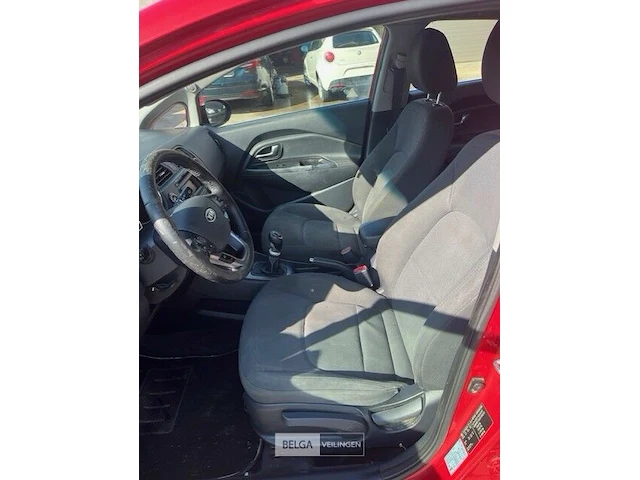 Kia new rio - afbeelding 11 van  11