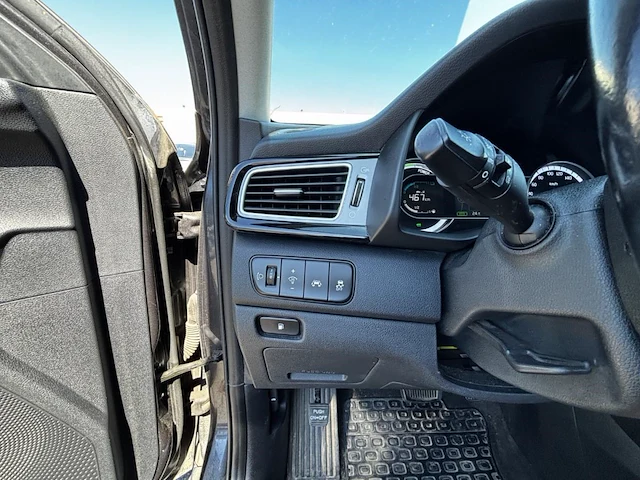 Kia niro hev 1.6 gdi fusion dct 105 at, 2018 - afbeelding 12 van  27