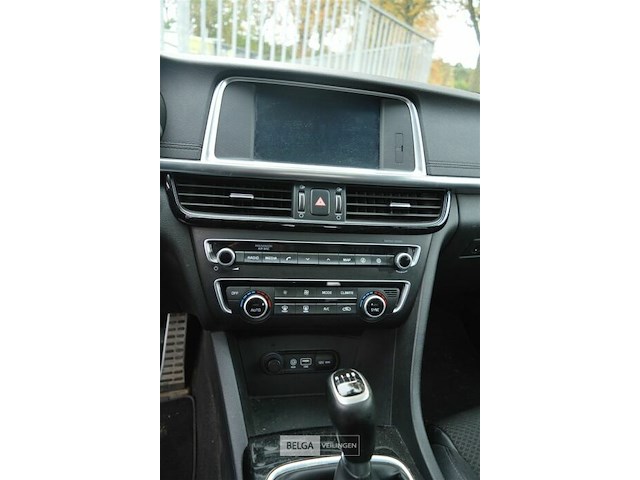 Kia optima - afbeelding 18 van  22