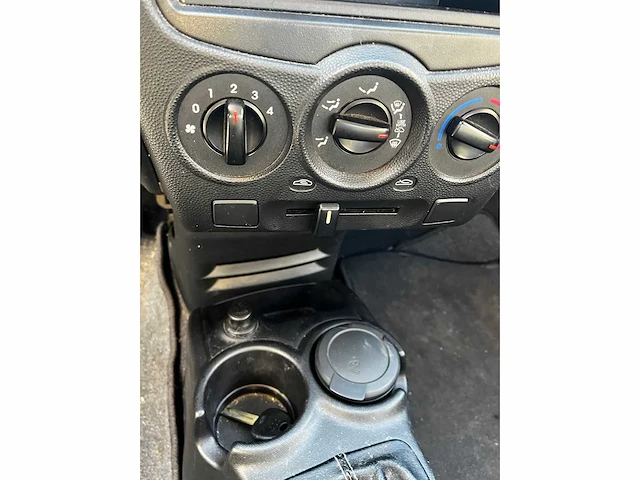 Kia picanto 1.0 benzine - afbeelding 4 van  13