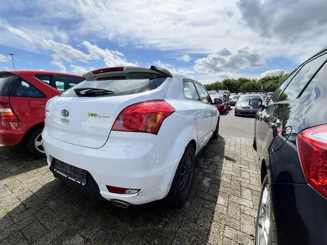 Kia pro cee'd 1 90, 2012 - afbeelding 32 van  37