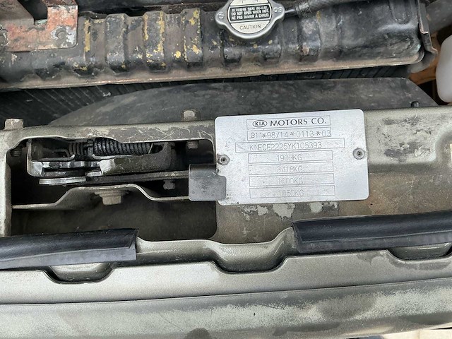 Kia retona personenauto - afbeelding 7 van  16