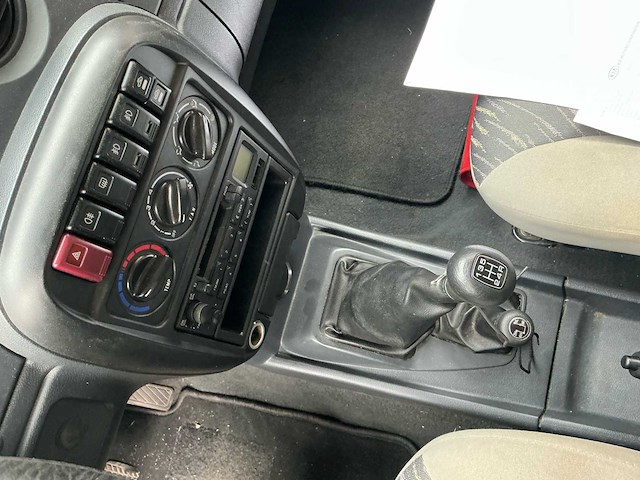 Kia retona personenauto - afbeelding 16 van  16