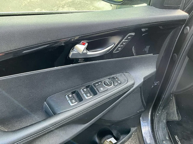 Kia sorento personenauto - afbeelding 7 van  30