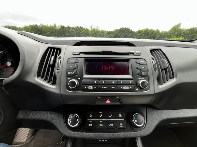 Kia sportage 1.6i 2wd lounge 135, 2013 - afbeelding 2 van  38