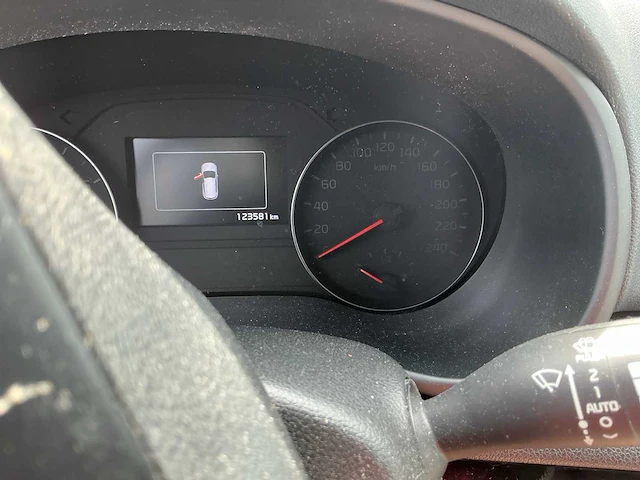 Kia sportage personenauto - afbeelding 9 van  16