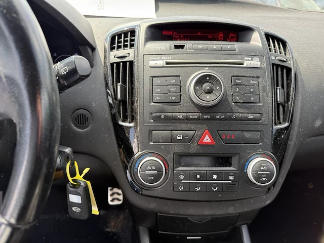 Kia,cee'd sw 1.6 crdi ex isg ecodynamics dpf 115,2011 - afbeelding 4 van  28