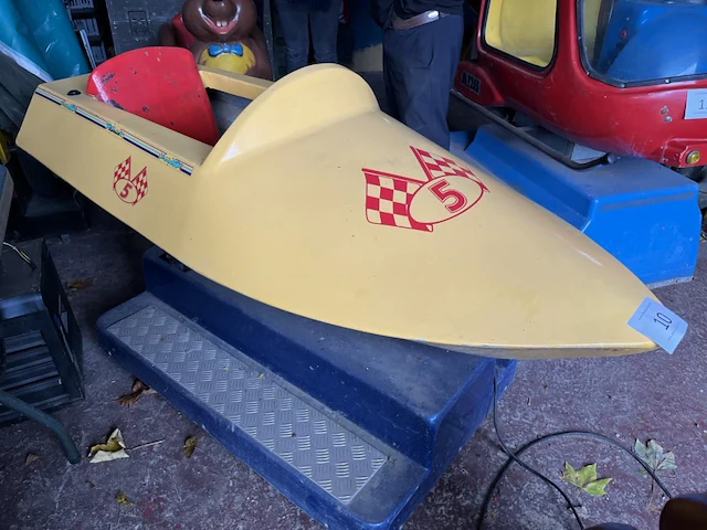 Kiddy ride speedboat - afbeelding 1 van  15