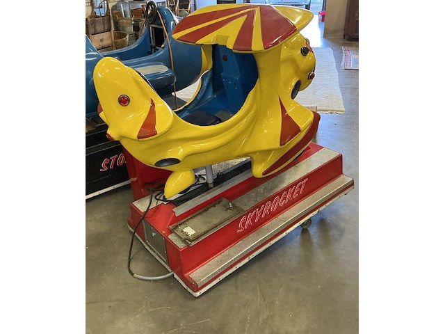 Kiddy rides "skyro+a126:a147cket" - afbeelding 3 van  3