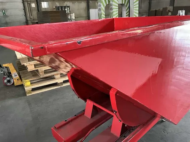 Kiepcontainer tilting skip 1100 - afbeelding 6 van  7