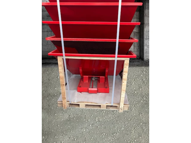 Kiepcontainer zelfkantelend 900l - afbeelding 9 van  10