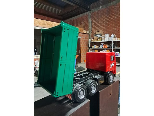 Kiepvrachtwagen bruder ( 400 mm ) - afbeelding 3 van  3