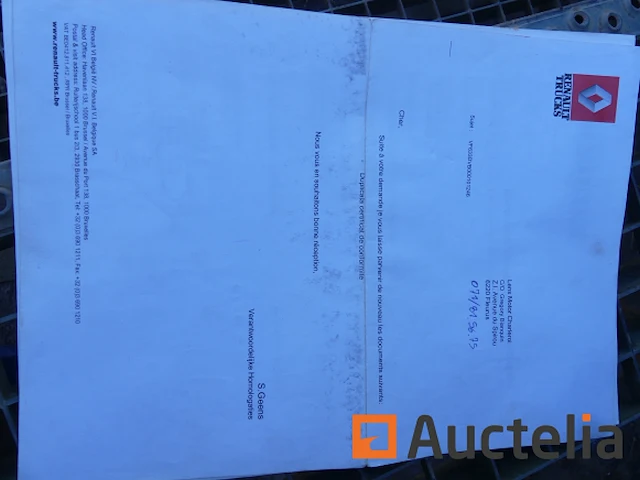 Kiepwagens met kraan renault 370 dci - afbeelding 17 van  48