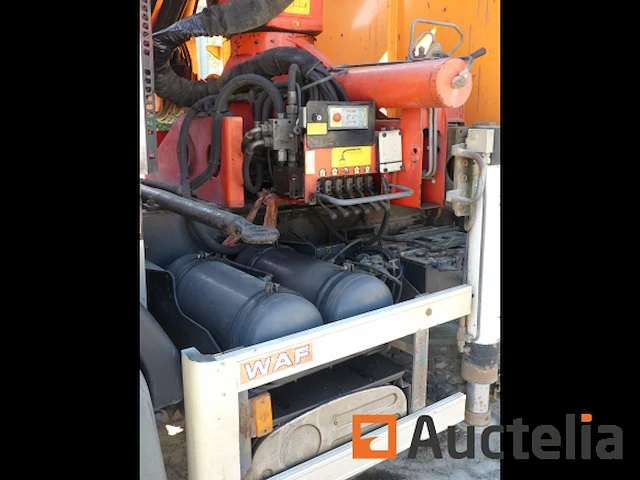 Kiepwagens met kraan renault 370 dci - afbeelding 19 van  48
