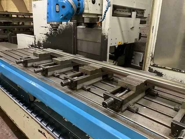 Kiheung knc-u1000 cnc bedreesmachine - afbeelding 11 van  13
