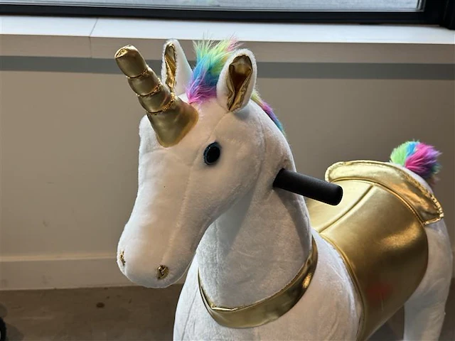 Kijana mechanisch paard voor kinderen - 5 tot 9 jaar - regenboog - afbeelding 5 van  5