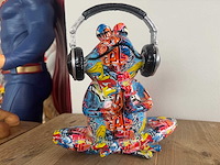 Kikker yoga koptelefoon graffiti h29cm - afbeelding 1 van  2