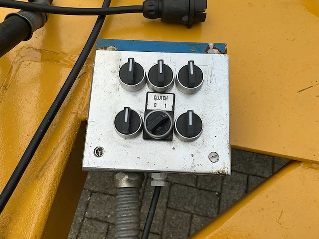 Kilverbak met schuinstelling en mogelijkheid voor voor aansluiten laserbesturing kilverbak - afbeelding 3 van  13